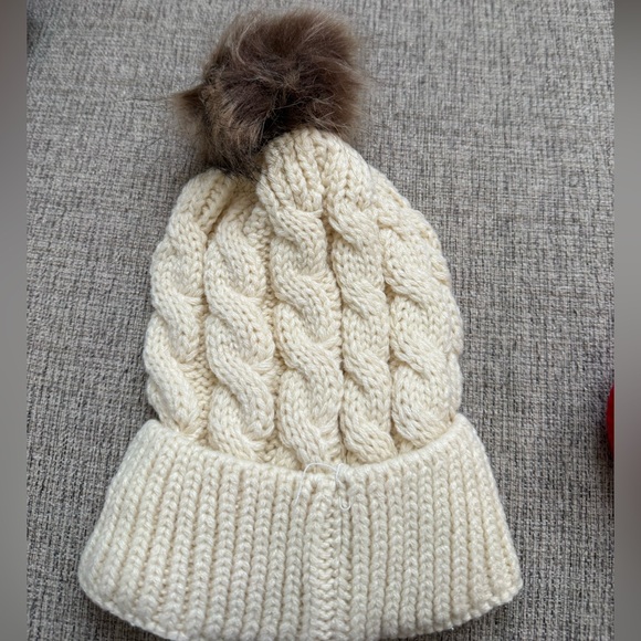 Amazon Accessories - BEIGE SNOW HAT!